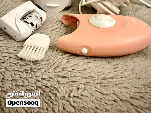 Braun and philips epilator and bags