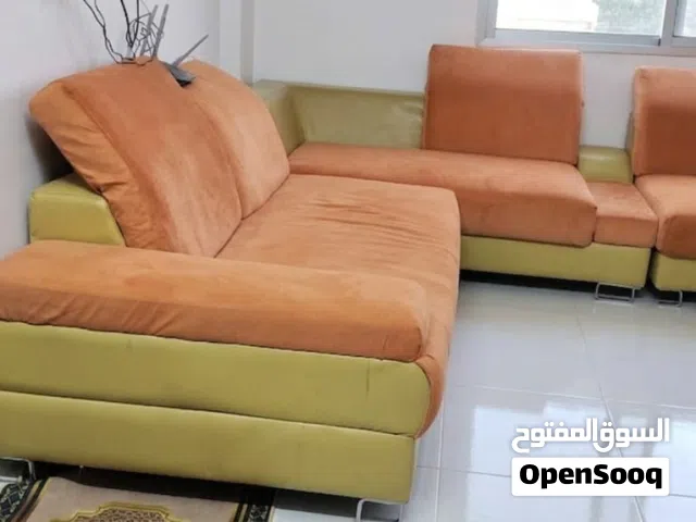 طقم امريكي الصنع سبع مقاعد ومقاعده منجدات جديد