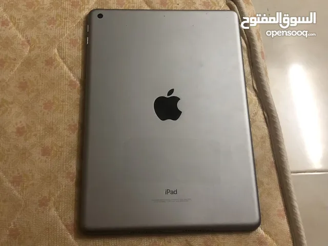 Apple iPad 6 32 GB in Buraimi
