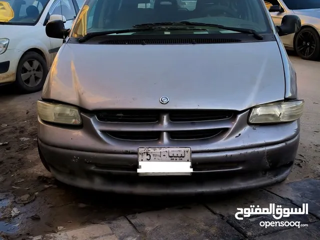 كرايسلر فياجر 2000