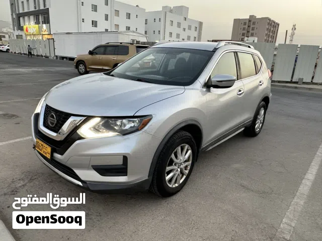Used Nissan Rogue in Muscat