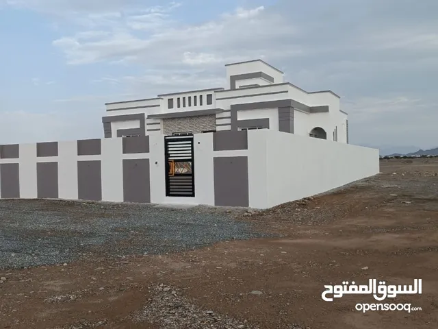 200 m2 5 Bedrooms Townhouse for Sale in Al Batinah Rustaq
