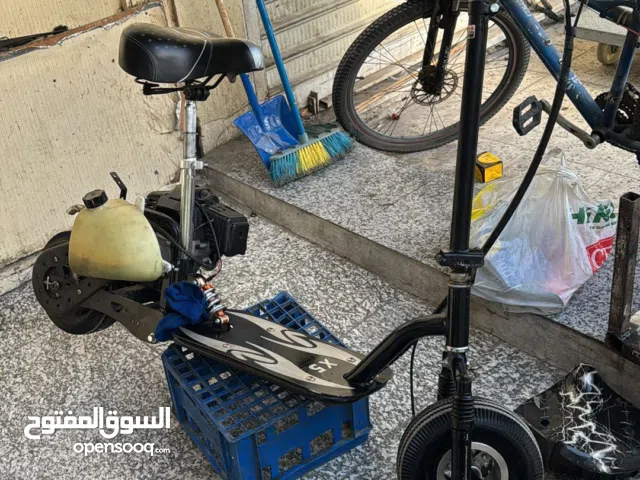 للبيع قوبد سكوتر مستعمل موديل 2015 بحالة جيدة بمحرك 250 سي سي مع مسافة قيادة منخفضة