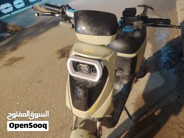 السلام عليكم دراجه شحن مستعمله قليل دراجه نضيفه وجديده ما صار هواي من اخذته