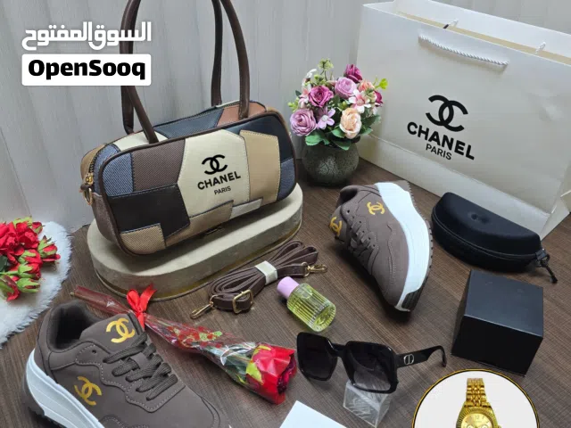 Shoulder Bags Other for sale  in Al Riyadh