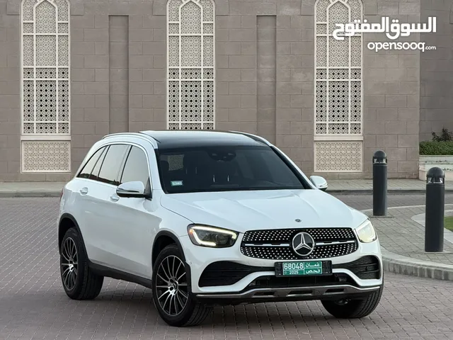 أندر المواصفات مرسيدس GLC300 2020 فول اوبشن بممشى قليل جداً ومواصفات خاصة كالجديدة