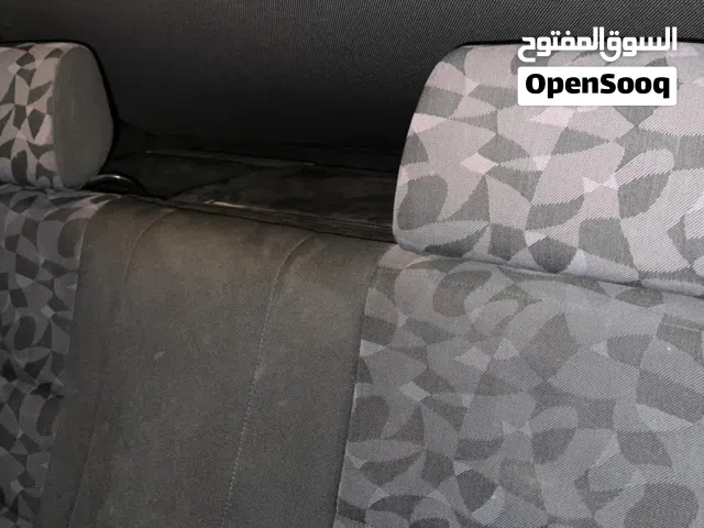غرفة داخليه لسيارة مرسيدس C200