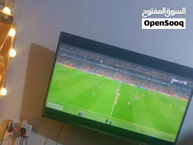 شاشة سامسونج سمارت 4K uhd 49 بوصة مستخدم نظيييييييف من قلبة اخو الجديد تربط مع جوال ايباد دقة وضوح