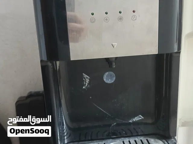 كولر ماء ميديا ممتاز القارورة مكانها تحت كما هو موضح بالصورة