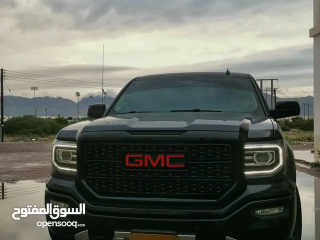 GMC Sierra Denali 2017