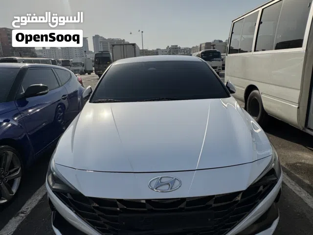 2021 هيونداي افانتي Standard
