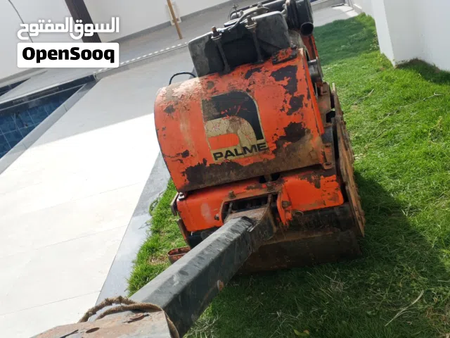 معدات للإيجار  دكاك تربه..رولة دمك ثربه60سم ..قصاص قطران وخرسانه.. الكور فتحات الشفاط الهواء