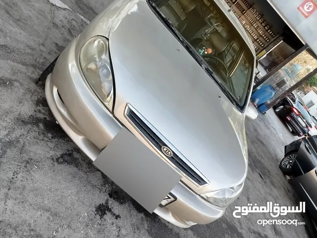 كيا ريو موديل 2004