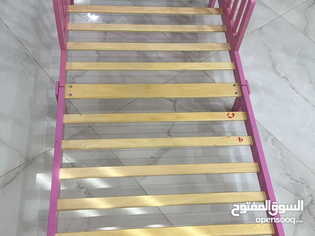 سرير اطفال للبيع