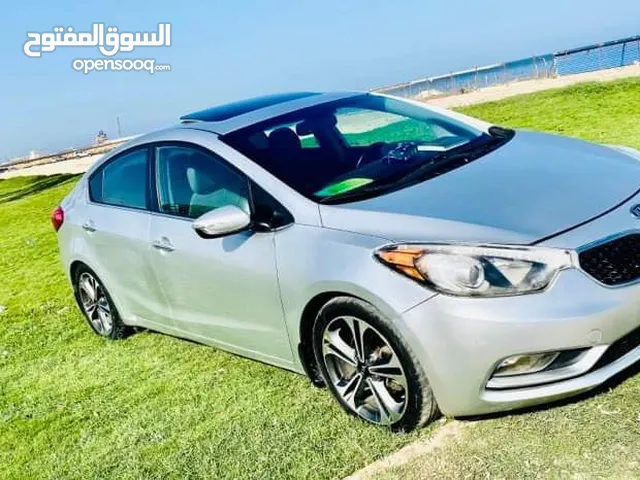 Used Kia K3 in Tripoli