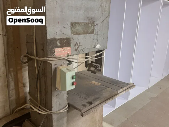 منشار شريطي خاص لورش التأثيث