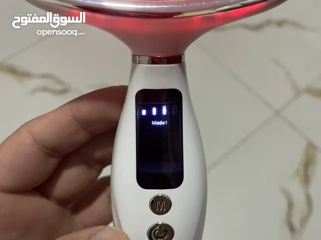 جهاز تدليك الوجه والعناية بالبشرة النسائية.