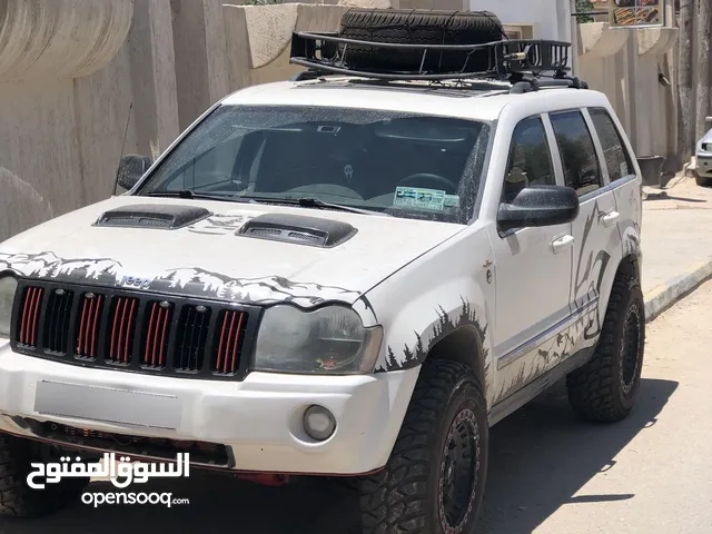 جيب شيخ زايد محرك 8 5.7 هيمي معدلة