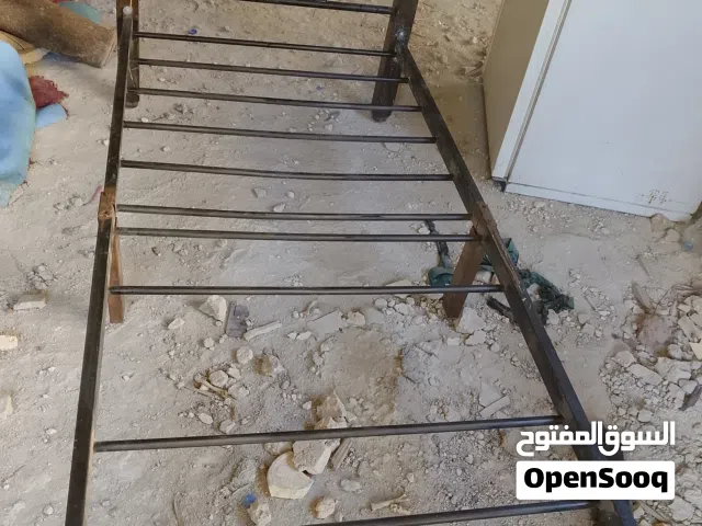 تخت مفرد حديد