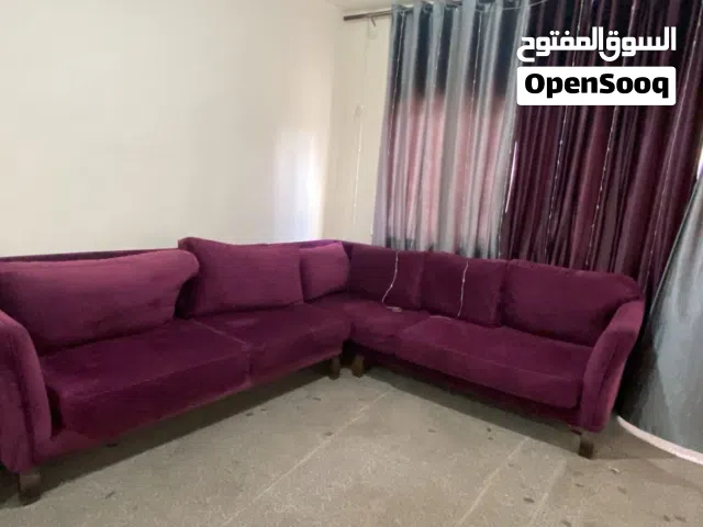 طقم كنب كورنر  عشر مقاعد لون نهدي غامق بسعر مغري مع ملحق دلسوار مراي تفصيل لون بني