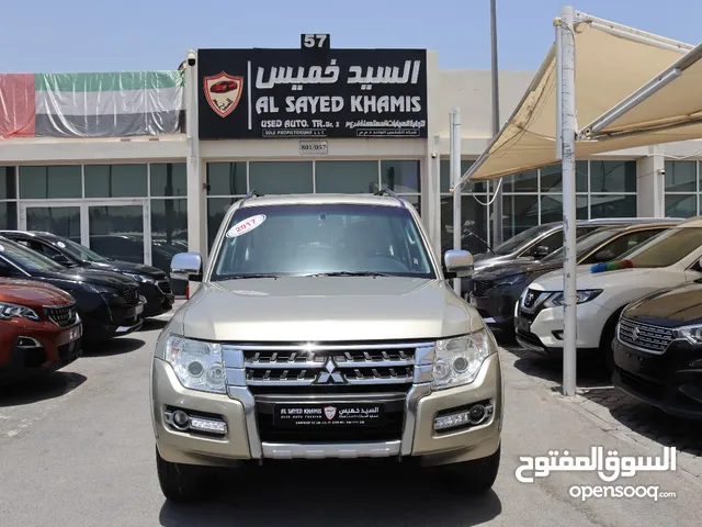 MITSUBISHI PAJERO 2017 GCC EXCLLENT CONDITION WITHOUT ACCIDENT
