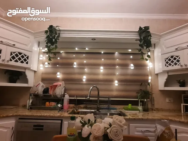 183 m2 More than 6 bedrooms Apartments for Sale in Irbid Albayyada Circle