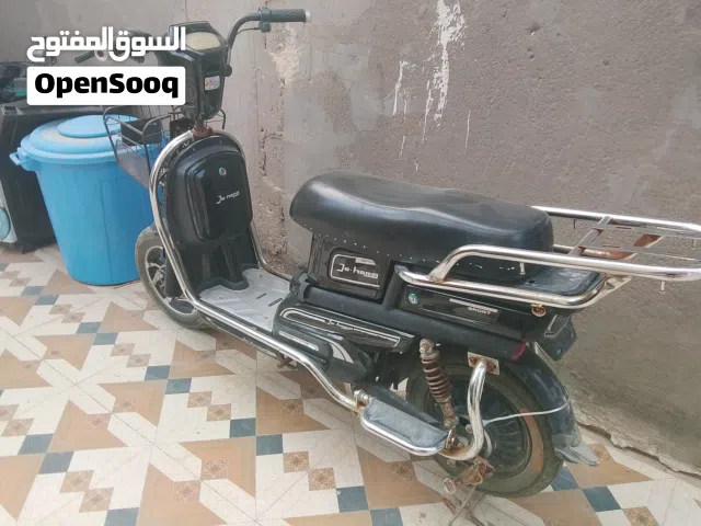 2025 باجاج V