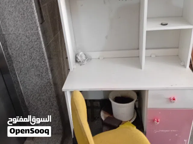 مكتبه بنات وكرسي  للبيع