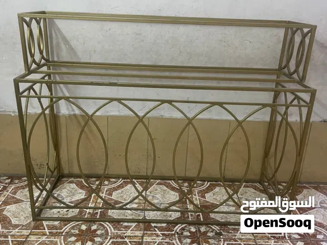 طاولة كونسول حديد تصميم أنيق للمدخل او للصالة للبيع بسعر مناسب ،