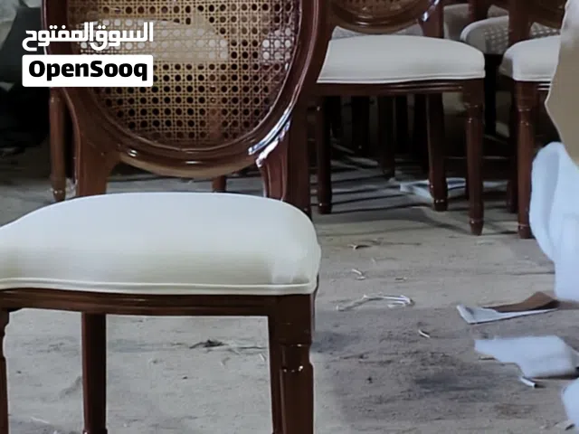 للبيع كراسي خشب