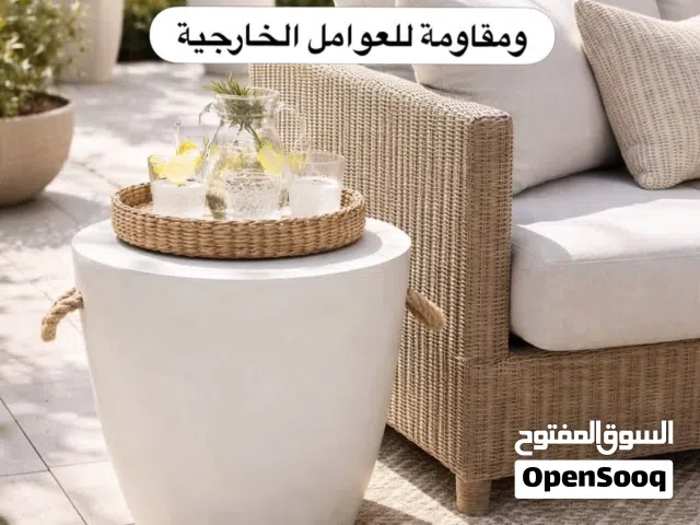 طاولات جانبية وسيرفس مميزة
