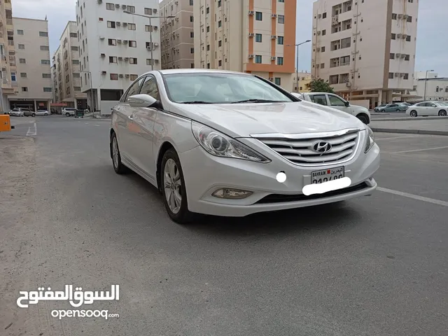Hyundai Sonata SE in Southern Governorate