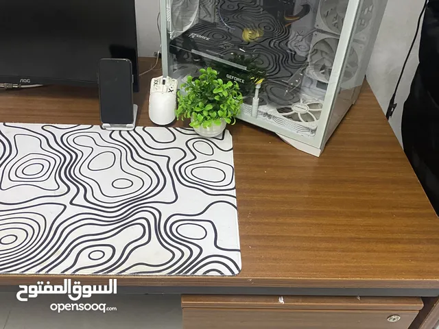 طاوله مكتب تتحمل اوزان عاليه