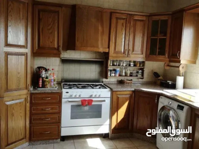 180 m2 4 Bedrooms Apartments for Rent in Amman Deir Ghbar