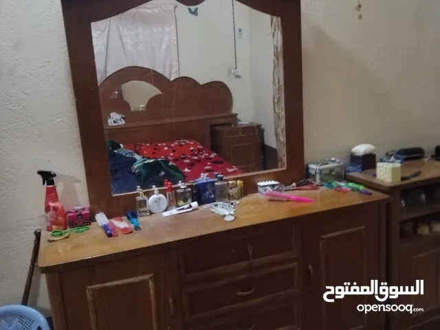 غرفة أخشاب صاج مستعملة للبيع مع جميع لواحقها