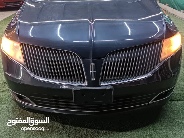 لينكولن MKT 2011