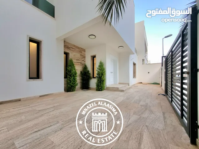 465 m2 4 Bedrooms Villa for Sale in Tripoli Al-Serraj