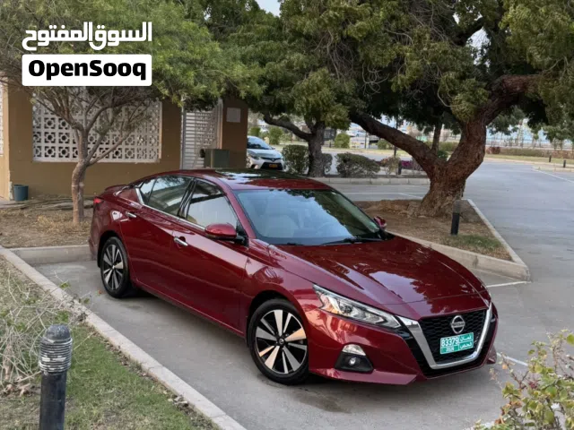 نيسان التيما 2019 SV الفل آوبشن بيج الوكاله حادث خفيف