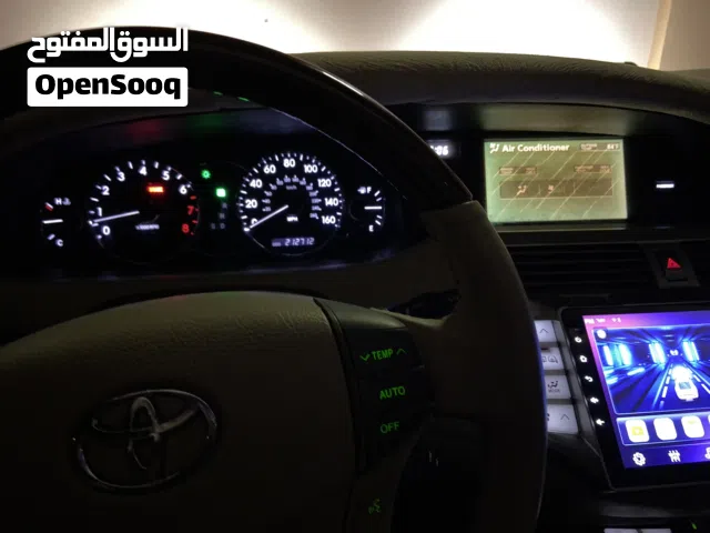 2010 تويوتا افالون Limited