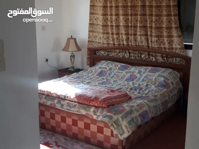 300 m2 5 Bedrooms Apartments for Rent in Irbid Daheit Al Hussain