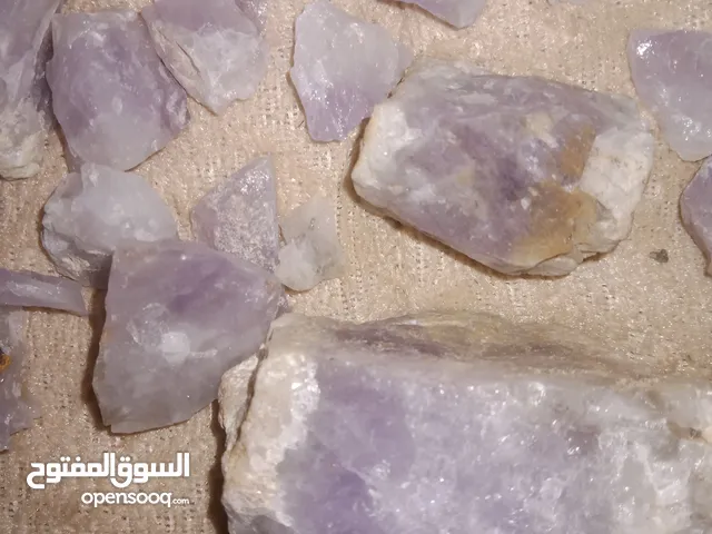 احجار كريمه طبيعي علئ الشرط والضمان