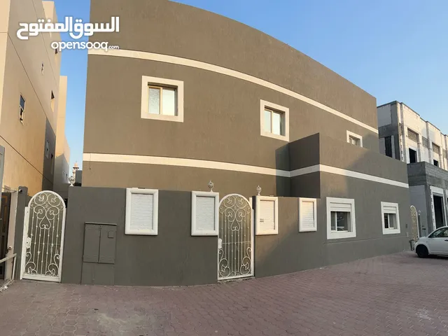100 m2 More than 6 bedrooms Townhouse for Rent in Al Ahmadi Wafra residential