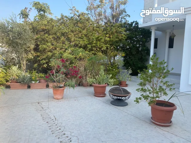 350 m2 4 Bedrooms Townhouse for Sale in Muscat Al-Hail