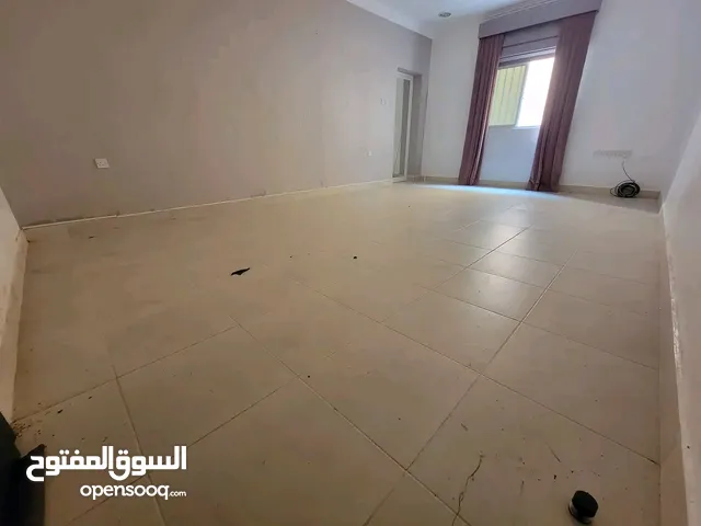 1111 m2 4 Bedrooms Apartments for Rent in Central Governorate Tubli