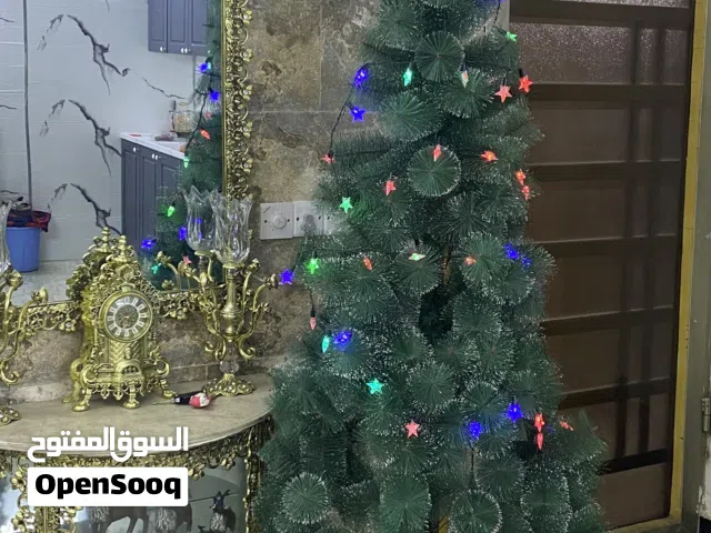 شجرة كريسمس طول مترين وربع