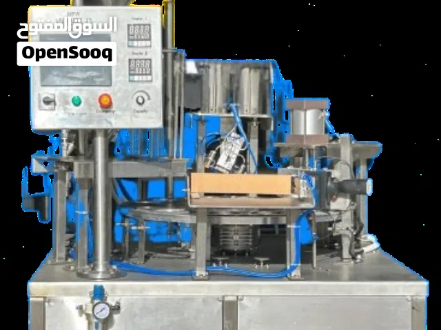 ماكينة تعبأة دوارة للبن الزبادي والسوائل