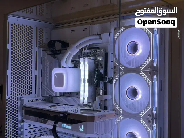 White gaming pc Lian li case 5070 ti build 9800x3d LOW BALLERS WILL BE IGNORED