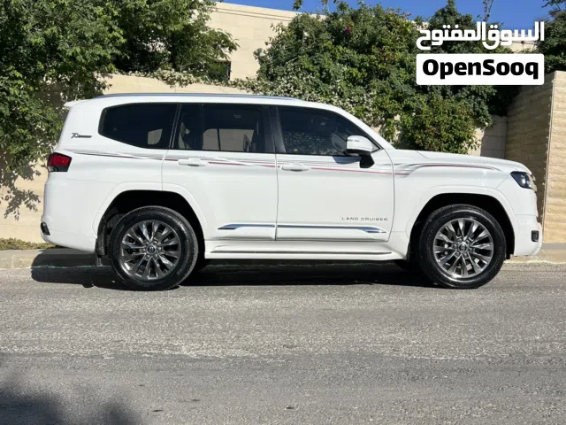 2022 Toyota Land Cruiser GXR