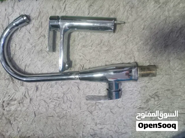 اتنين خلاط دش مع استندات   وخلاط مغسله وخلاط مطبخ
