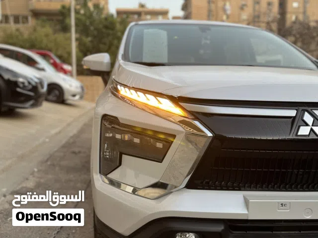 2027 ميتسوبيشي اكسباندر Highline